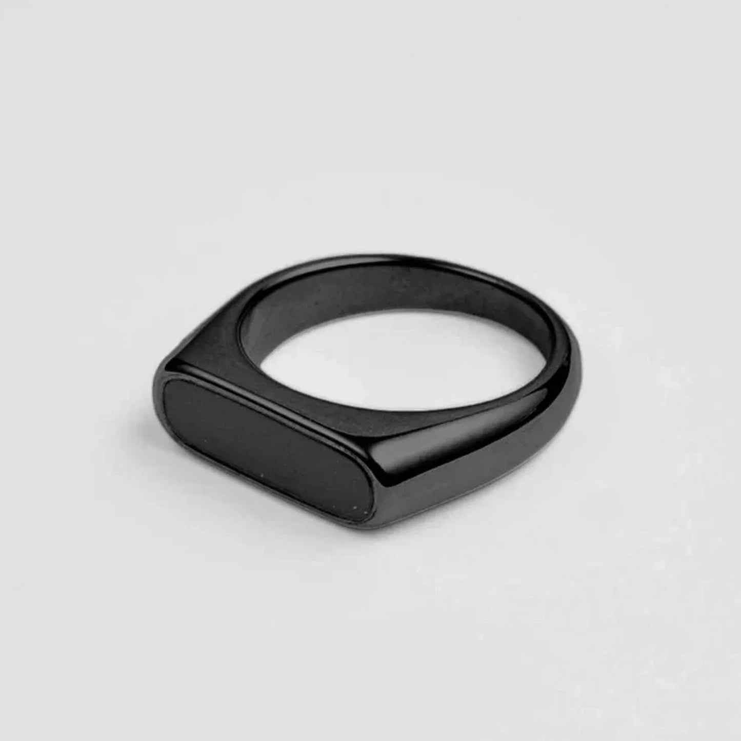 SIGNET RING - BLACK